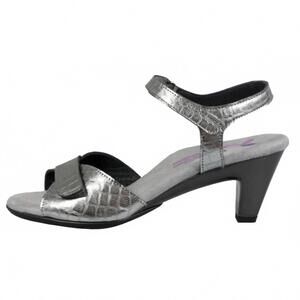 NEW HELLE COMFORT women's eudora heels in silver
